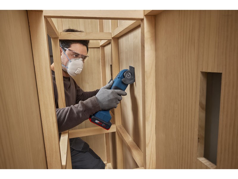 Akumulatorsko multifunkcijsko orodje Bosch GOP 18V-30, 06018G3000